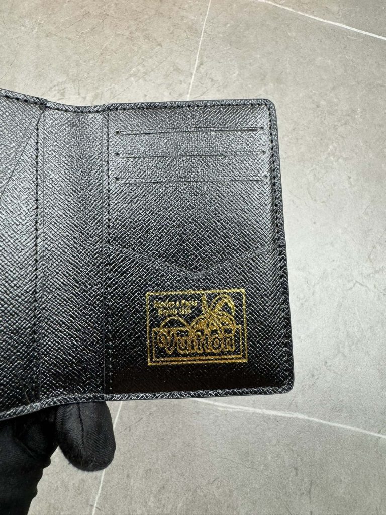ルイ・ヴィトン モノグラム長財布｜定番柄をギフト目線で見る - 商品画像 1