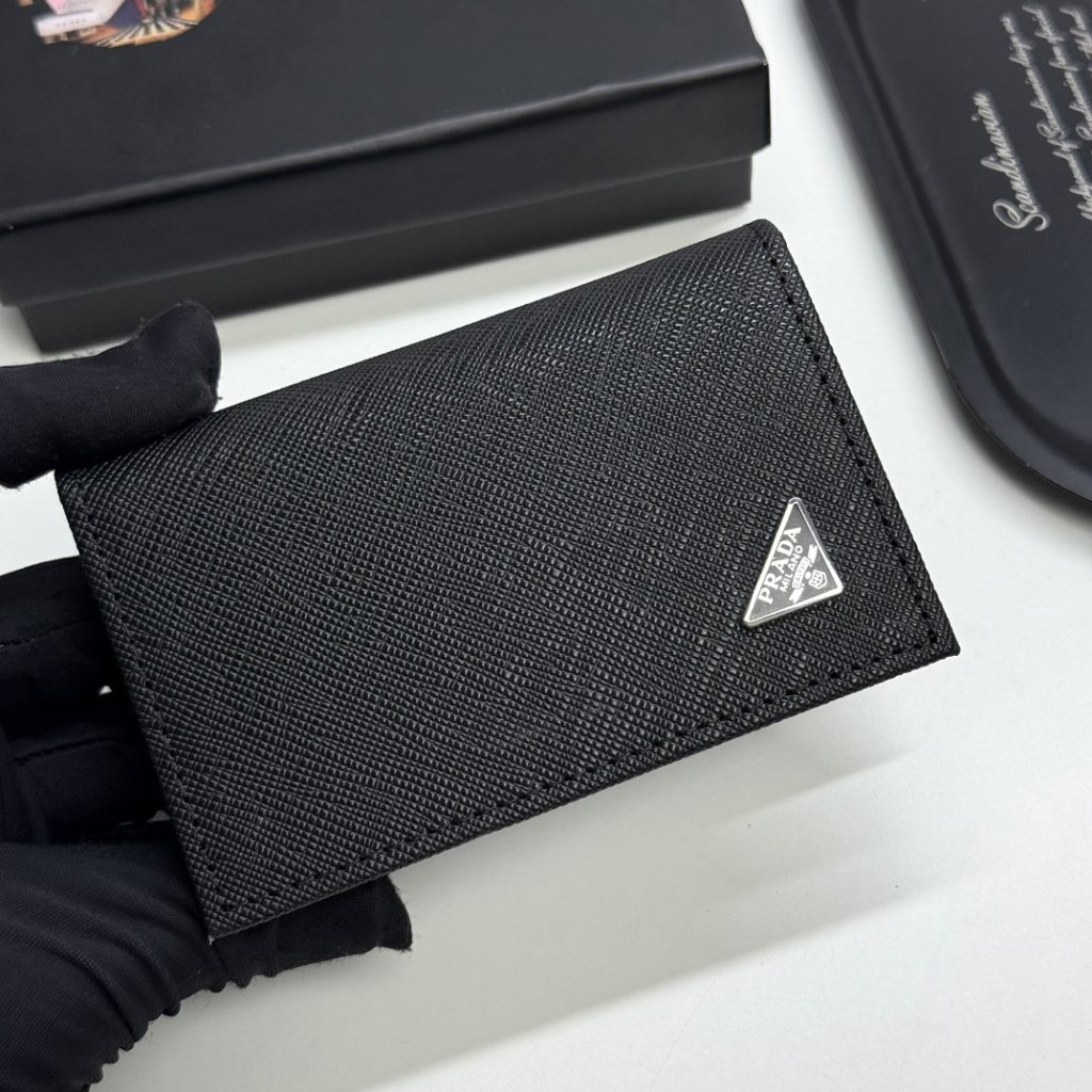 プラダ モノグラムキャンバス 上品な長財布 レディース ギフトにも最適な定番モデル - 画像 2
