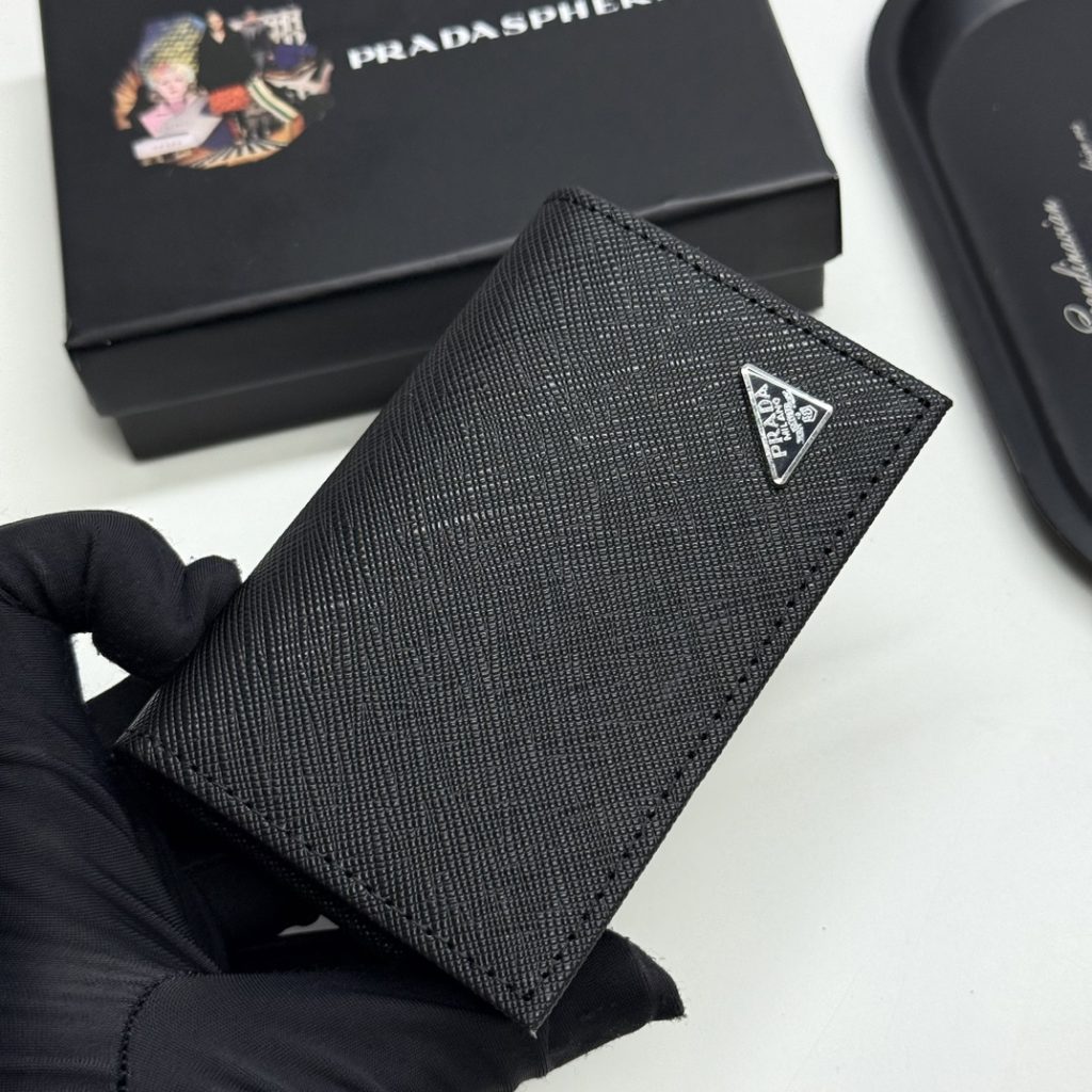 プラダ モノグラムキャンバス 上品な長財布 レディース ギフトにも最適な定番モデル - 画像 3