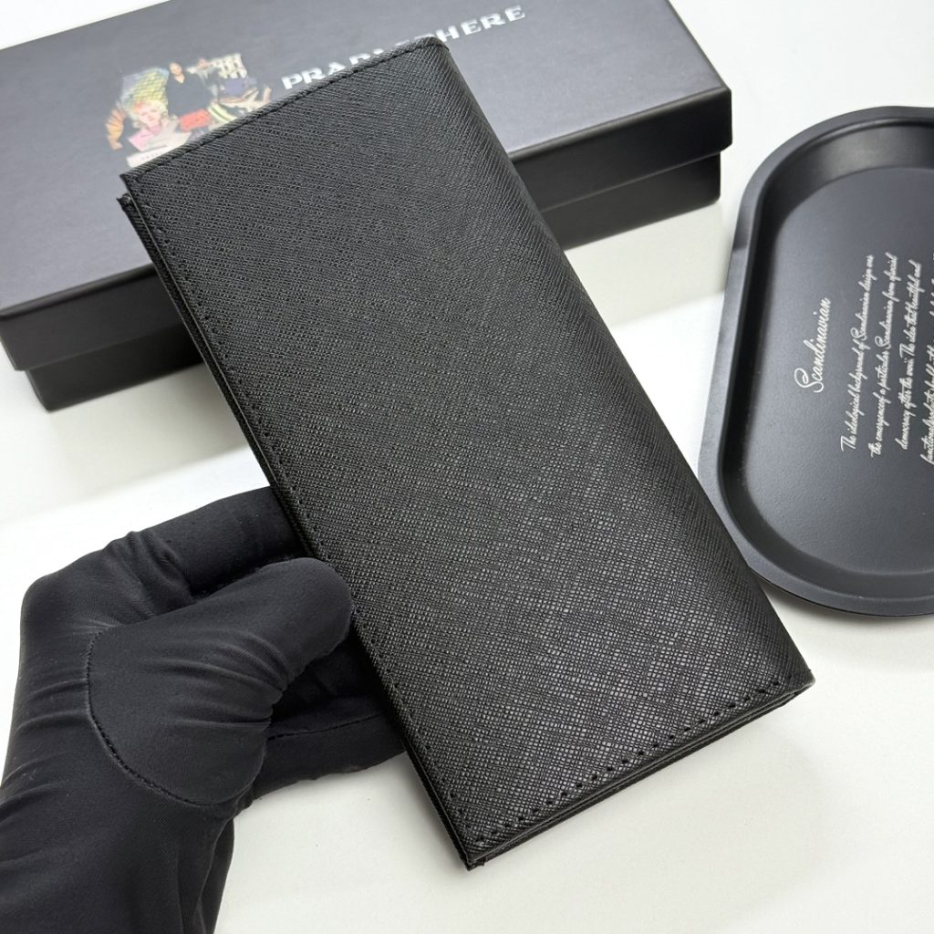 プラダ モノグラムキャンバス 上品な長財布 レディースに人気の定番モデル ギフトにも最適 - 画像 4