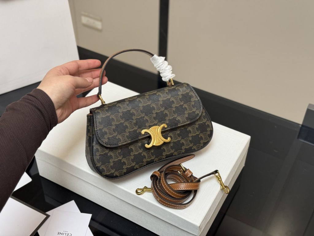 セリーヌ ショルダーバッグ 上質なレザーと洗練されたデザイン レディースに人気の定番モデル - 画像 2