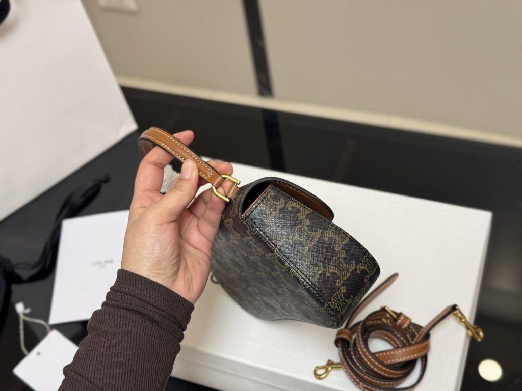 セリーヌ ショルダーバッグ 上質なレザーと洗練されたデザイン レディースに人気の定番モデル - 画像 6
