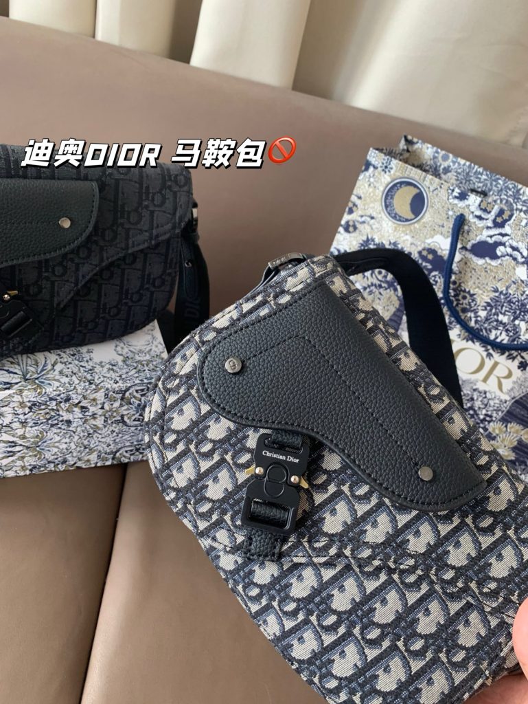 Diorディオール ショルダーバッグ 上品なモノグラムキャンバス レディースに人気の長く愛用できるデザイン - 画像 7