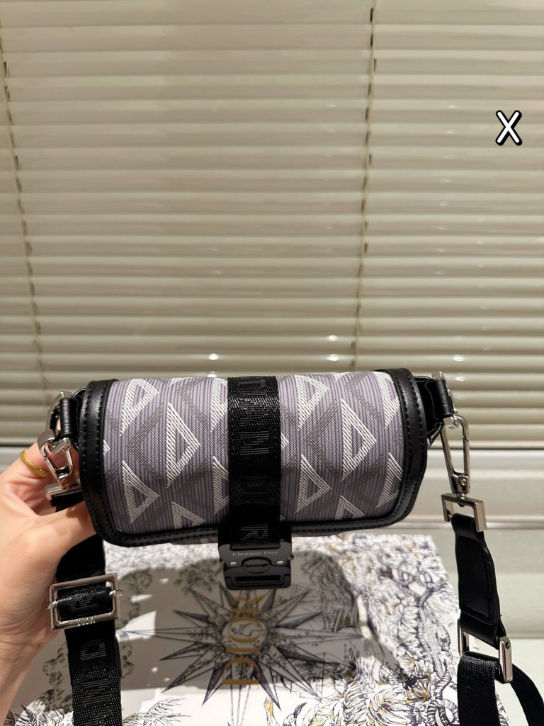 Diorディオール ショルダーバッグ 上質なモノグラムキャンバス 洗練されたデザイン レディースに人気の定番モデル - 画像 4