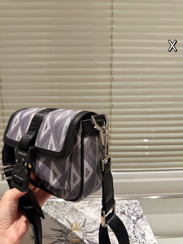 Diorディオール ショルダーバッグ 上質なモノグラムキャンバス 洗練されたデザイン レディースに人気の定番モデル - 画像 6