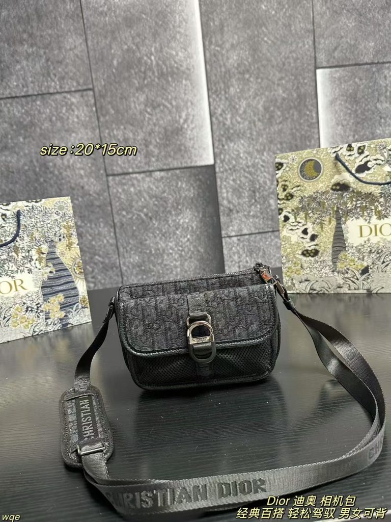 Diorディオール ショルダーバッグ 上品なモノグラムキャンバス レディースに人気の定番モデル - 画像 2