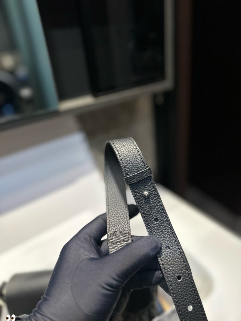 Diorディオール ショルダーバッグ 洗練されたモノグラムキャンバス レディースに人気の上品なデザイン - 画像 7
