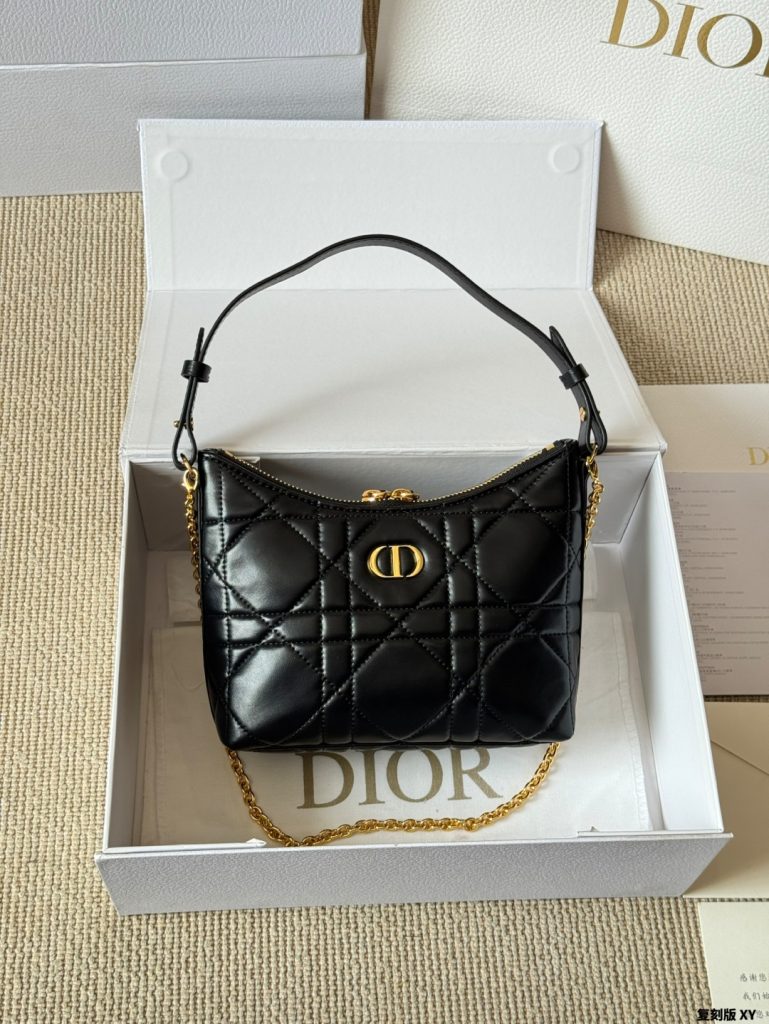 Diorディオール ショルダーバッグ 洗練されたモノグラムキャンバス 上品なブラック ギフトにも最適なレディースモデル - 画像 3