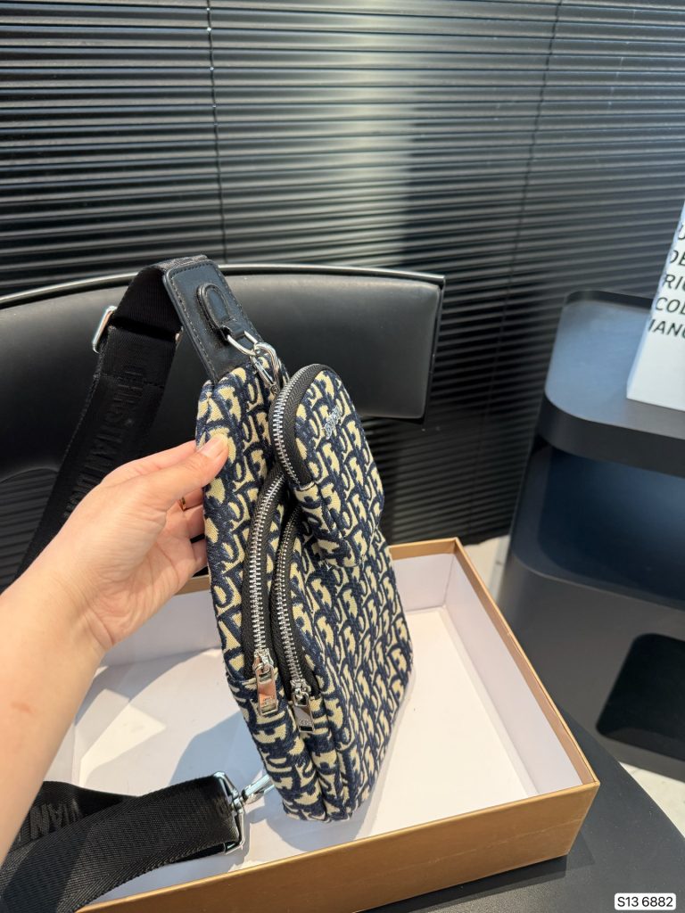 Diorディオール ショルダーバッグ 上品なモノグラムキャンバス レディース人気モデル ギフトにも最適 - 画像 6