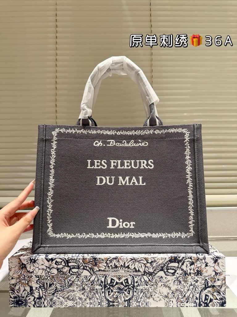 ディオール　ブックトート　Book Tote　トートバッグ　ミディアム　レディース　バッグ　メンズバッグ　刺繍 - 画像 6