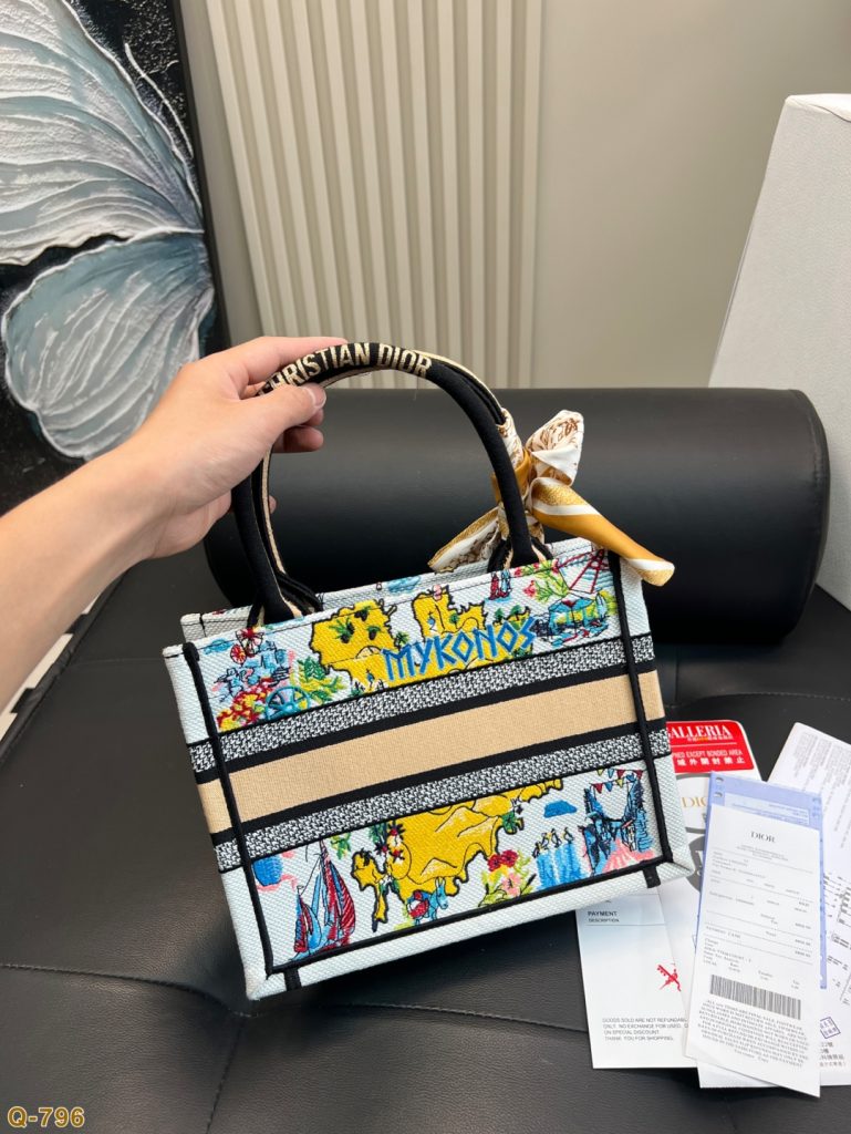 Diorディオール ショルダーバッグ 上質なモノグラムキャンバス 洗練されたデザイン レディースに人気の定番モデル - 画像 5