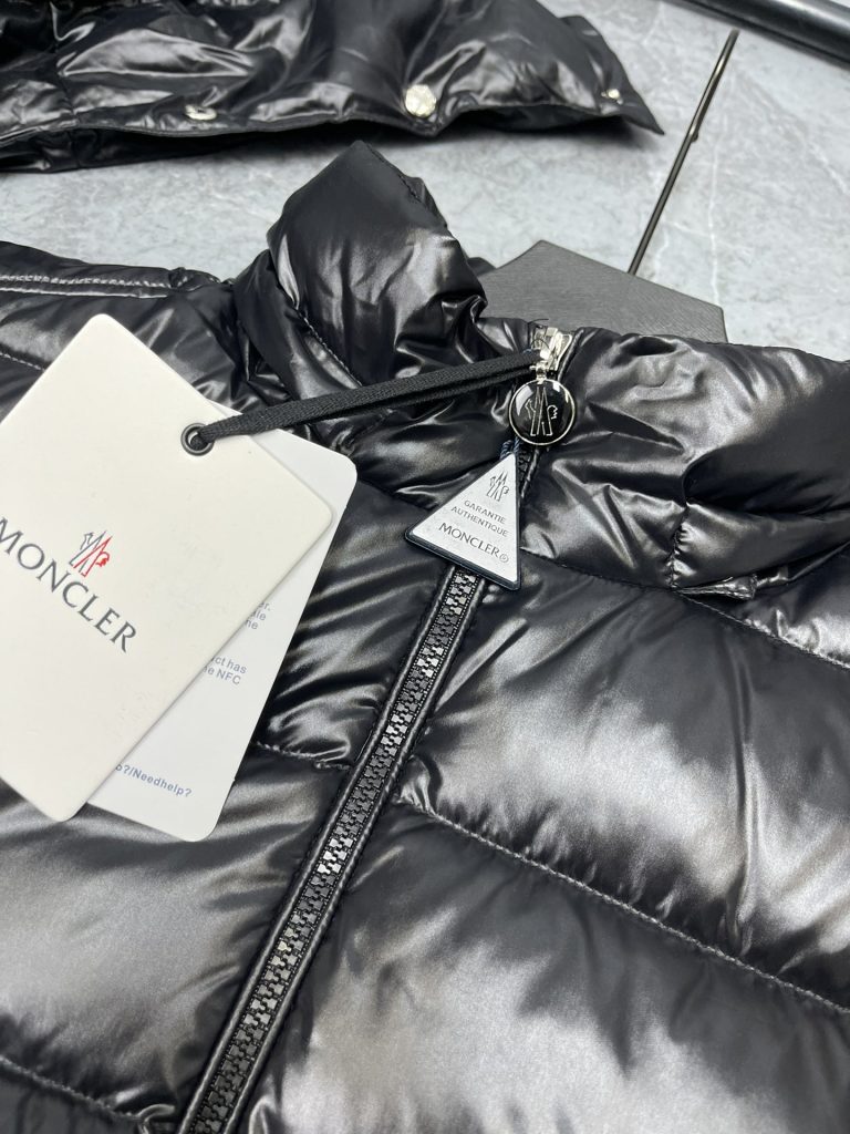 Monclerモンクレール 保温 軽量 ダウンジャケット 黒 - 画像 3