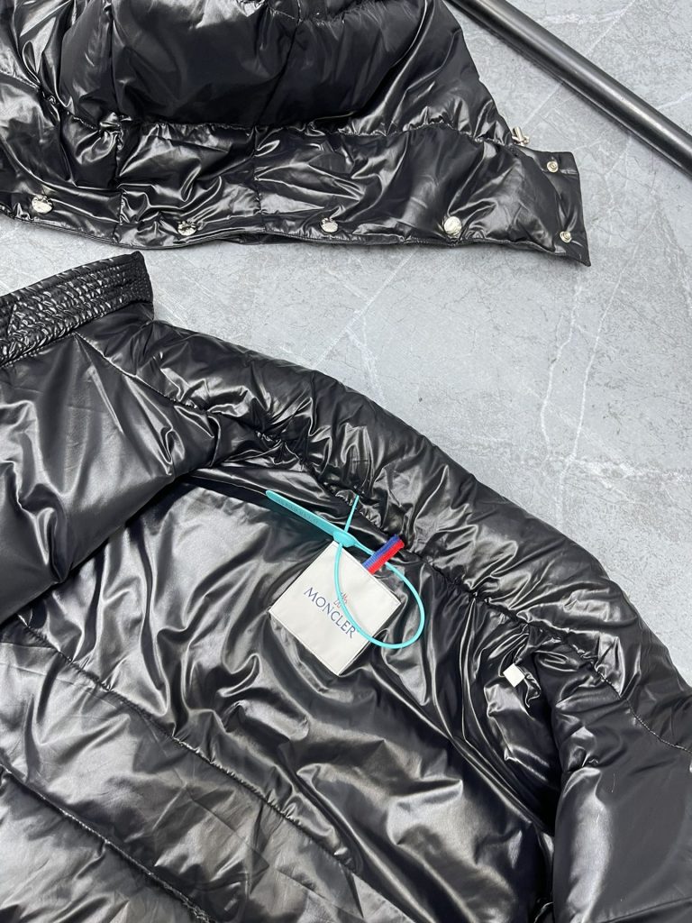 Monclerモンクレール 保温 軽量 ダウンジャケット 黒 - 画像 4