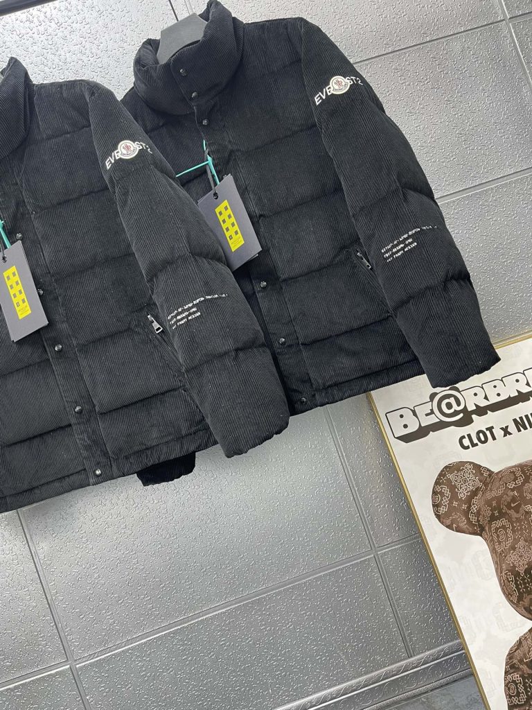 Monclerモンクル メンズ ニット ウール ファッション ブラック 1色入 - 画像 4