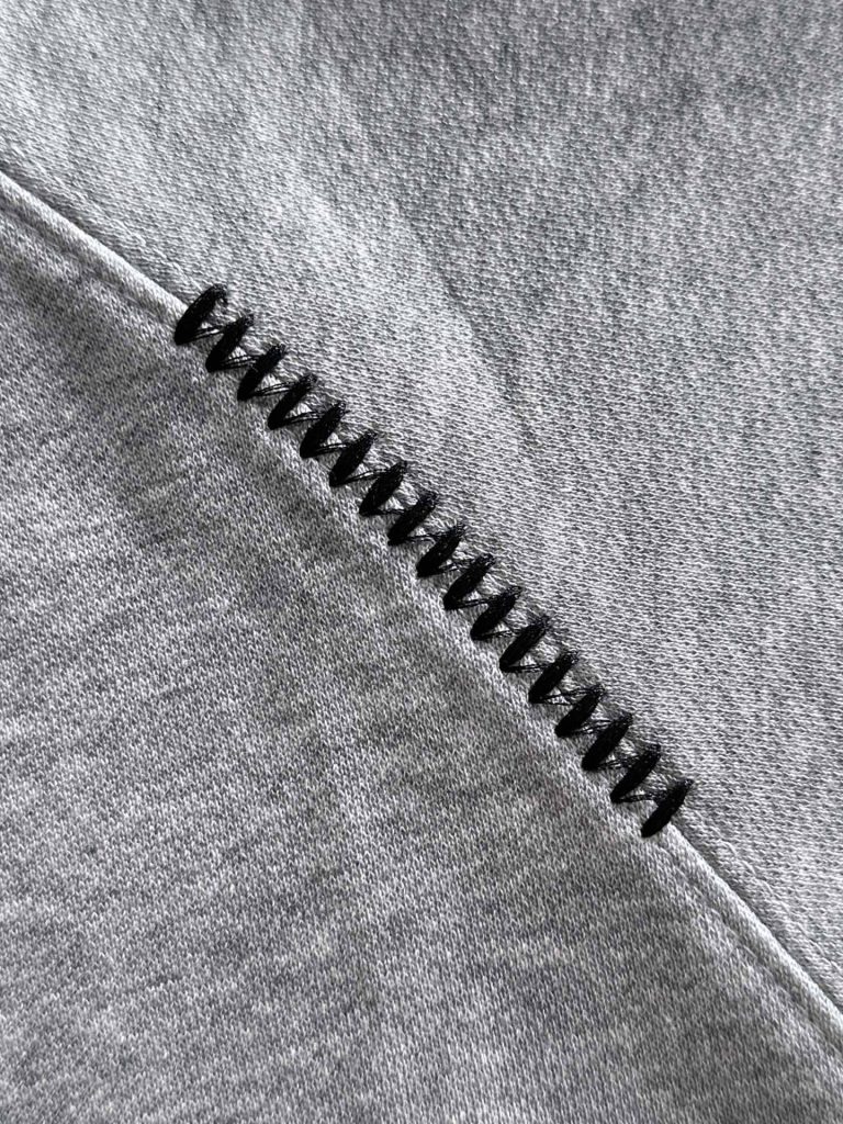 Monclerモンクレーポロスウェットシャツ 1色 | ロゴ刺繍 ファッション カジュアル メンズ 7サイズ - 画像 5