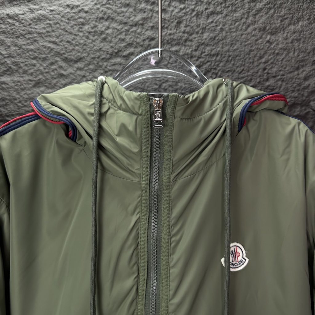 Monclerモンクレール フード付きジャケット 2色 保温 ライトウェイト メンズ ファッション - 画像 4