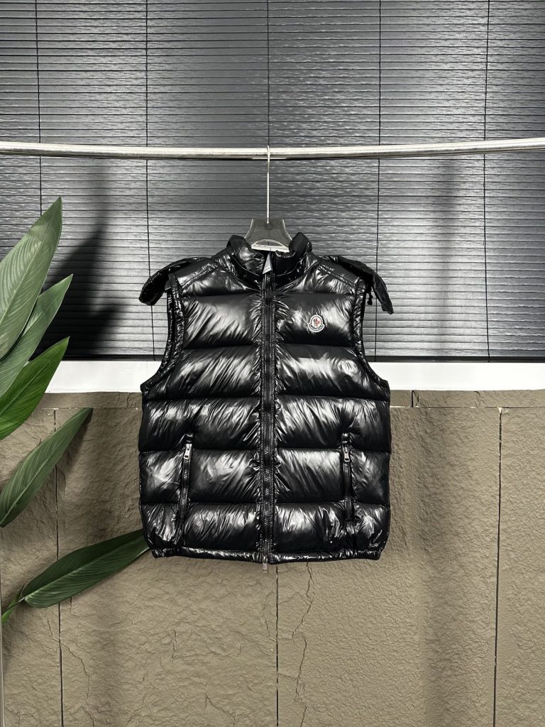 Monclerモンクレール ブラック ポッフェル ファー付き メンズ レディース 1枚入 - 画像 4