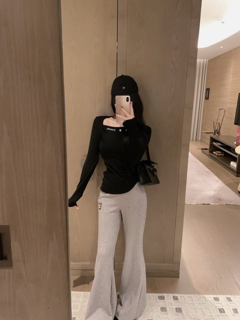 シャネル ロングスリーブTシャツ 黒 1色 - 画像 5