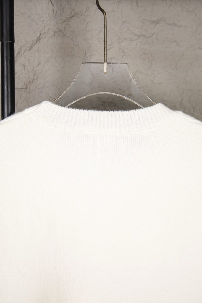 シャネル ロゴニットセーター 白 1色入 - 画像 8