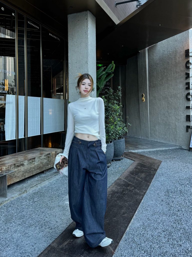 香奈儿 レディース ワンポイント ロングスリーブ Tシャツ 白 1色入 - 画像 7