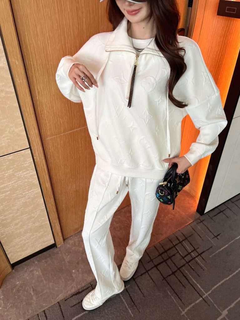 Louis VuittonLOUIS VUITTON レディース ファッション ファッションセット 白色 2点セット - 画像 7