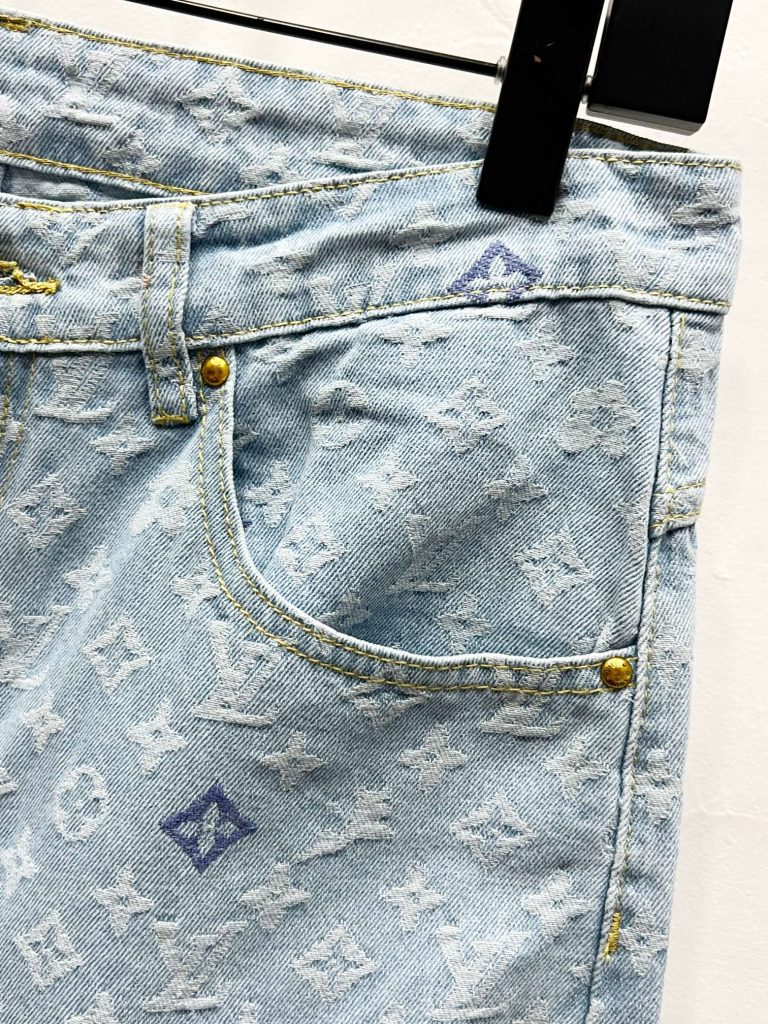 Louis VuittonLOUIS VUITTON デニムパンツ ミニロゴ刺繍 ハイウエスト - 画像 8
