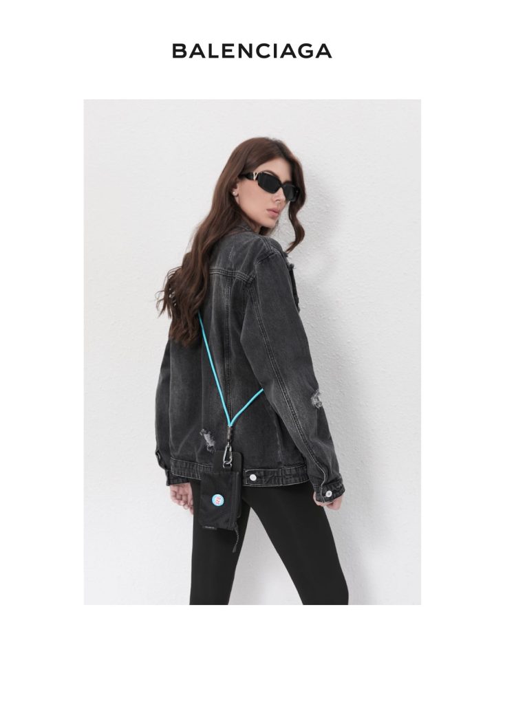 iPhoneケースBALENCIAGA チャージングストラップ 3色入 🎁 - 画像 3