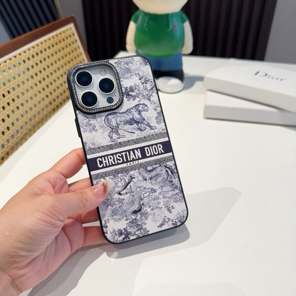iPhoneケースダイヤモンド枠付きのクリスチャン・ディオール iPhoneケース 2色入 💎 - 画像 7