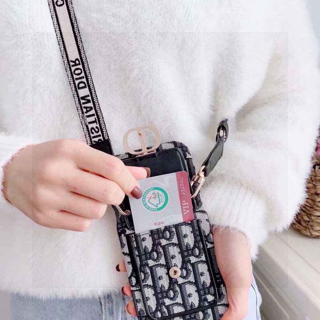 iPhoneケースDior ディオール ディオール ブラック 手帳型スマホケース 1枚入 - 画像 2
