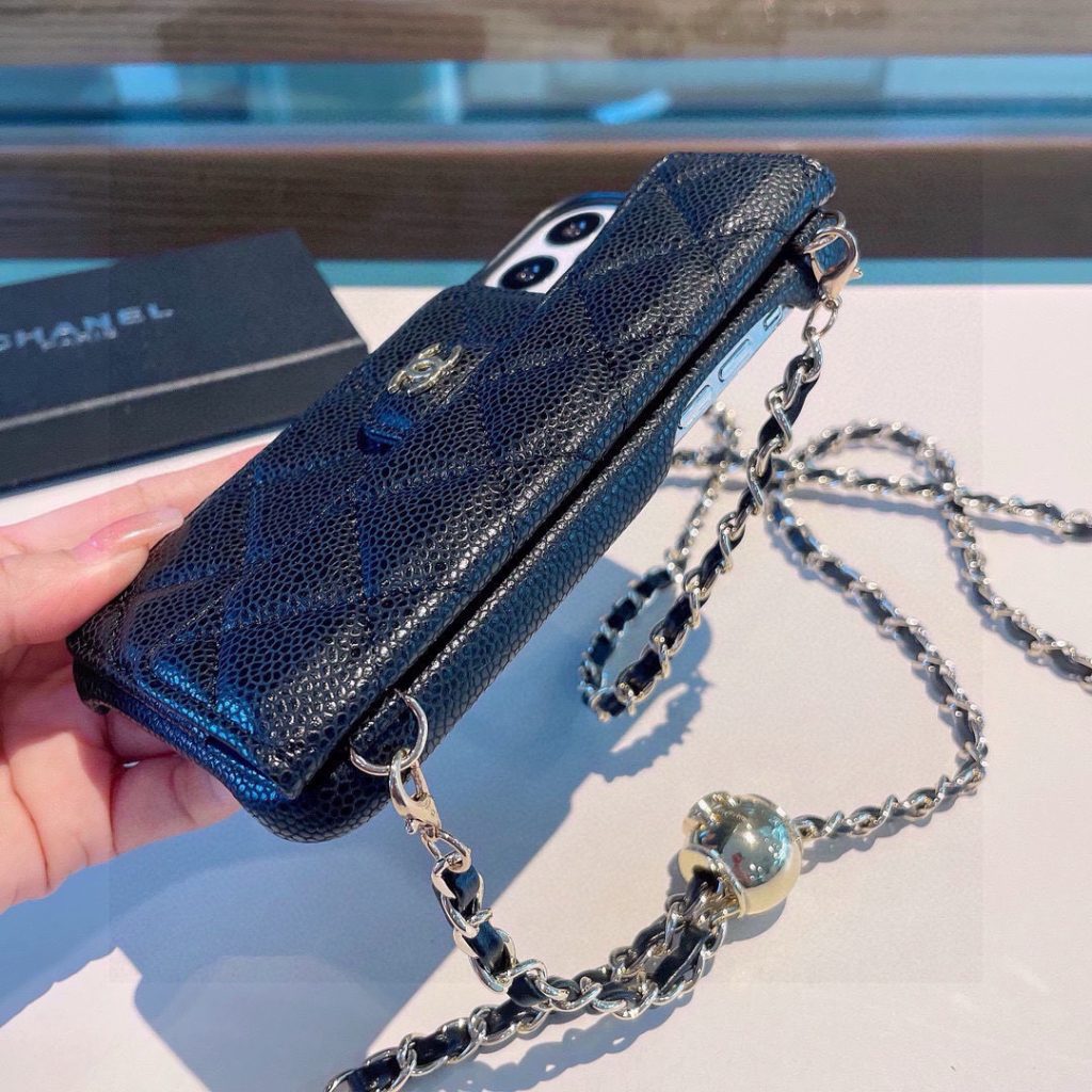 iPhoneケースシャネル CHANEL チェーン付きスマホケース 黒・白 2色入 - 画像 8