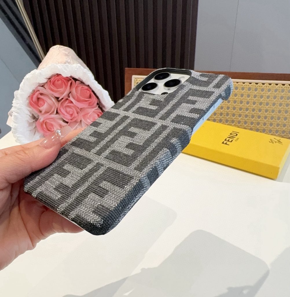 iPhoneケースFENDI iPhoneケース 2色入 フェンディ ブランドスマホケース 💎 - 画像 7