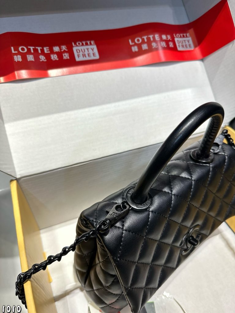 シャネル ブラック キャップ付きハンドバッグ 1色入 🖤 - 画像 8