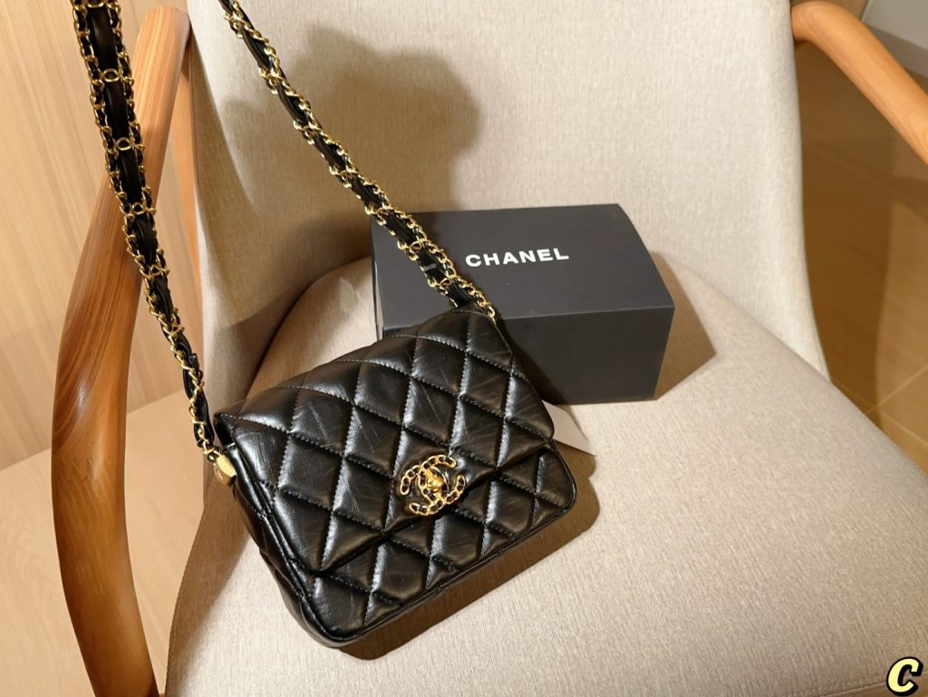 Chanel ミニショルダーバッグ 黒 2色入 🖤 - 画像 2