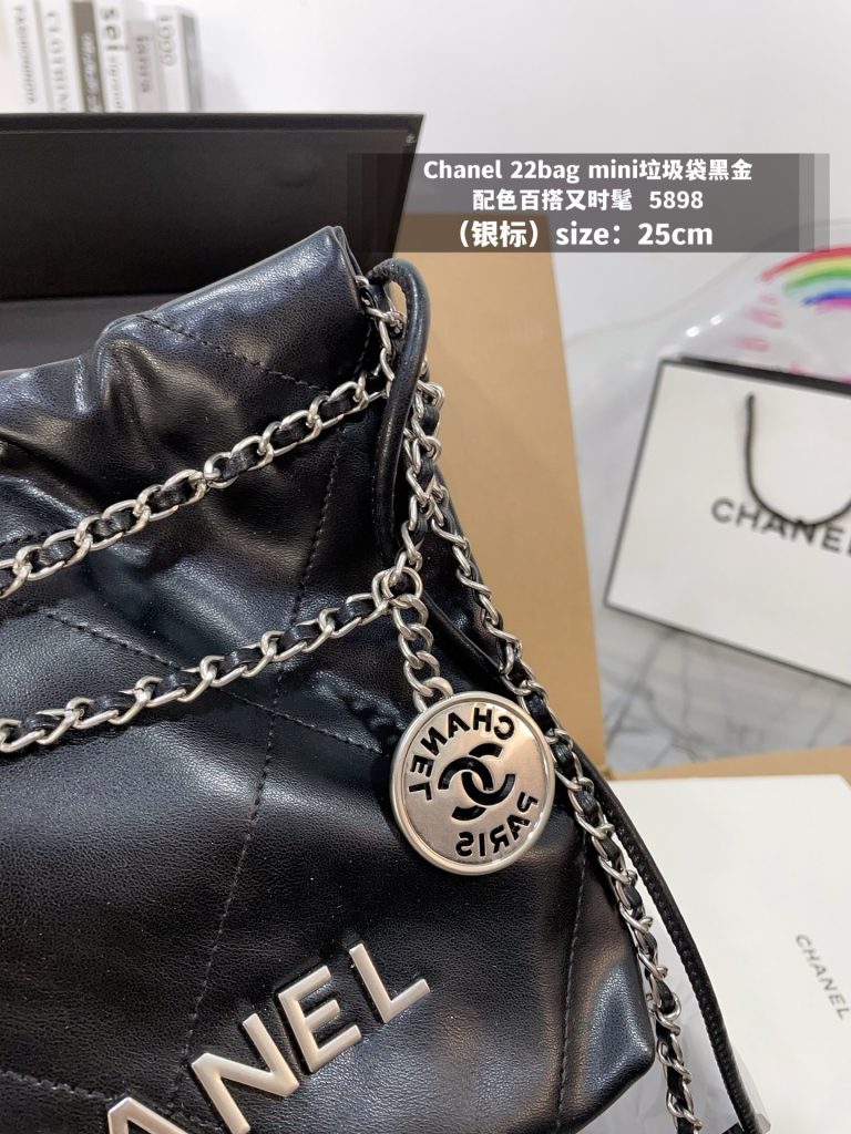 Chanel 22bag ミニ ブラック ミニバッグ 25cm 銀プレート 🖤 - 画像 5