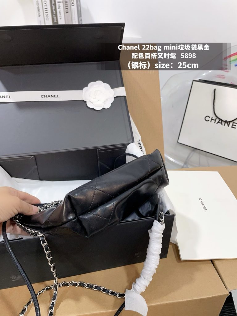Chanel 22bag ミニ ブラック ミニバッグ 25cm 銀プレート 🖤 - 画像 7