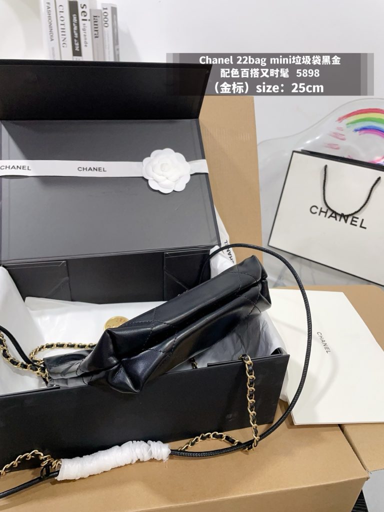 シャネル 22bag ミニ ブラック ゴールドチェーン ブラックバッグ 25cm 💼 - 画像 7