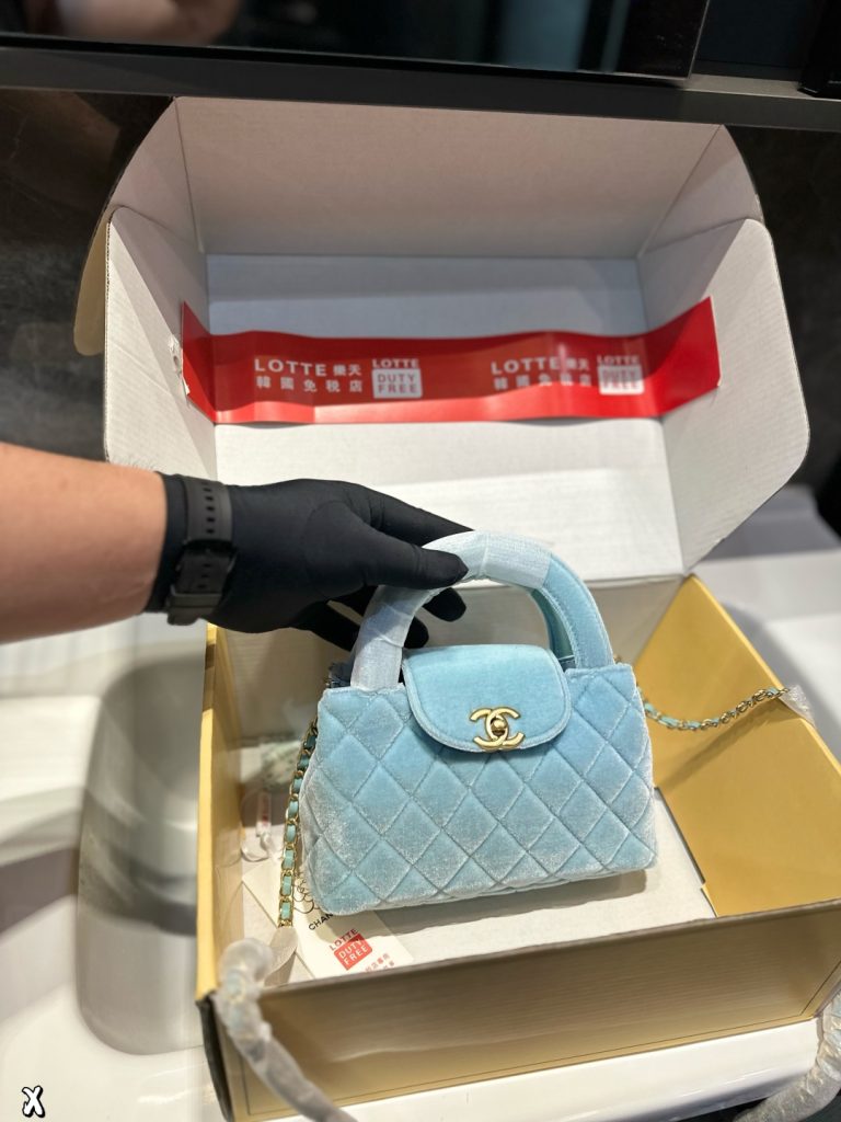 華やかな Chanel ミニハンドバッグ 4色入 💙 - 画像 2