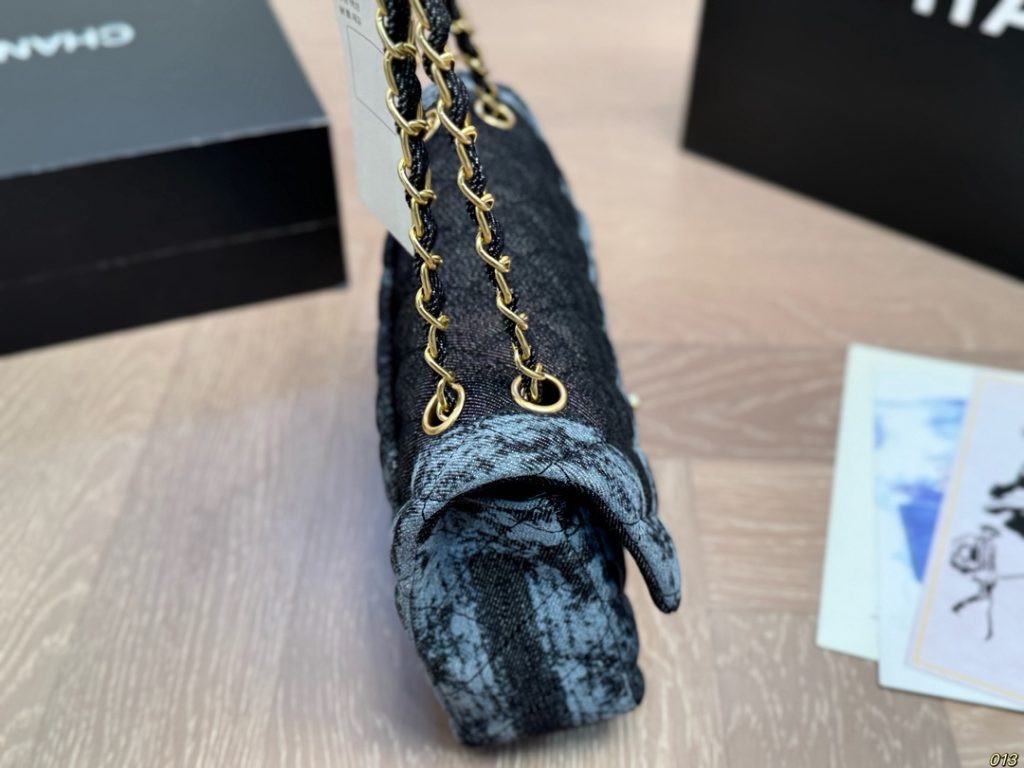 Chanel ミニ2.55 デニム ブルー 2色入 - 画像 4