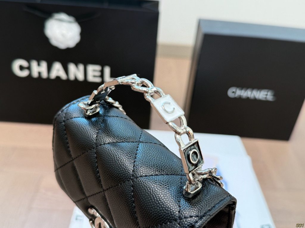 Chanel ミニポシェット 2色 | ファッション ショルダーバッグ 🖤🤍 - 画像 5