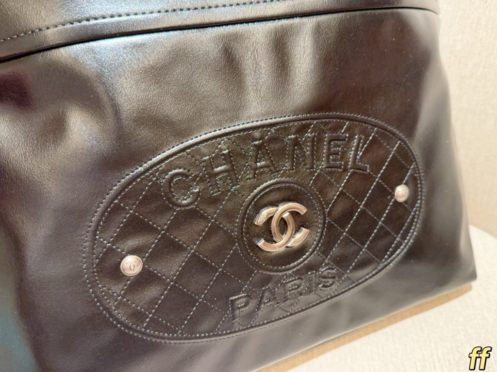 黒 CHANEL バッグ ファミリーバッグ 1色入 💼 - 画像 8