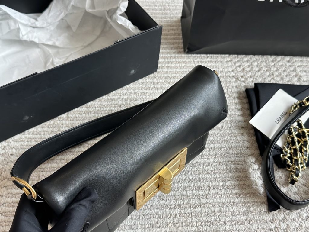 CHANEL ブランドバッグ ブラック 1色 | おしゃれなショルダーバッグ 💼 - 画像 7