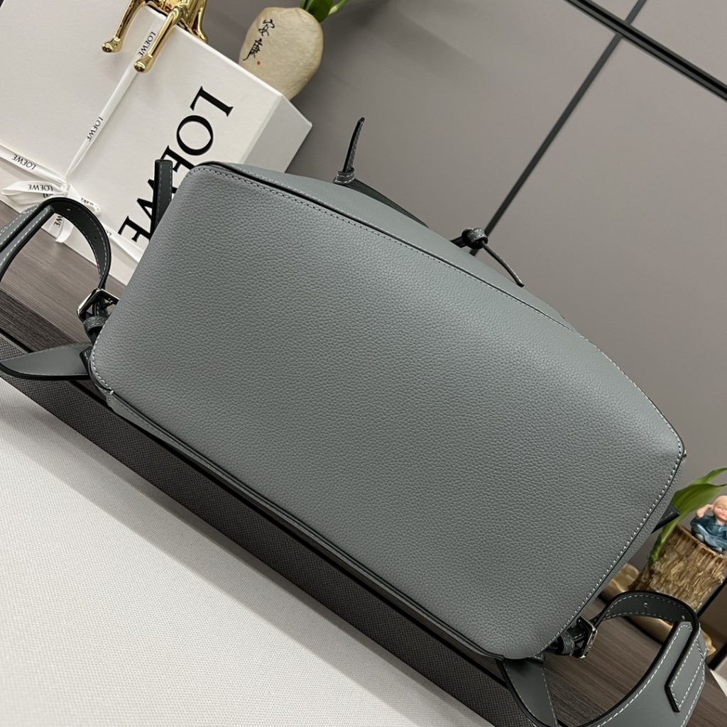 LOEWE ロエベ アナグラム パズル バックパック リュック 1色入 バックパック ビジネス メンズ - 画像 4