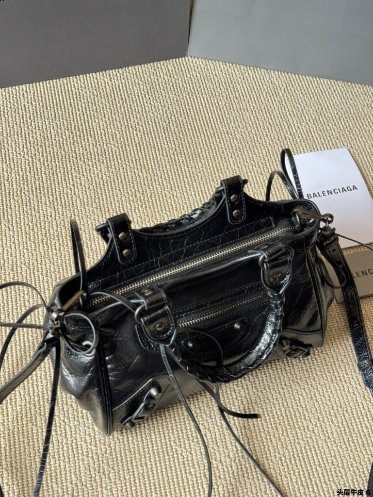 バレンシアガ バッグ 2色入 ファッション プチバッグ 💼 - 画像 7