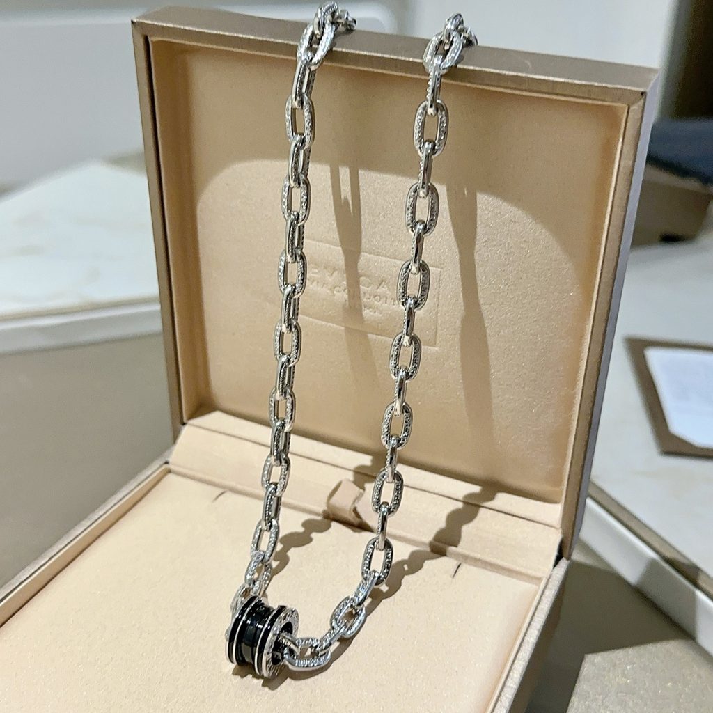 Bvlgari ネックレス メンズ 2色入 💎 - 画像 4