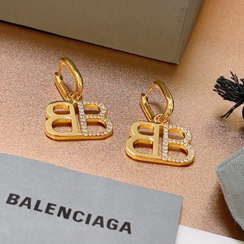 BALENCIAGA ブランドイヤリング 金色 ステンレス イヤリング 1対 💎 - 画像 2