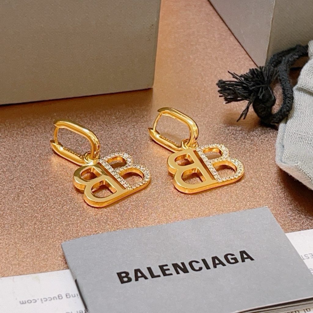 BALENCIAGA ブランドイヤリング 金色 ステンレス イヤリング 1対 💎 - 画像 5