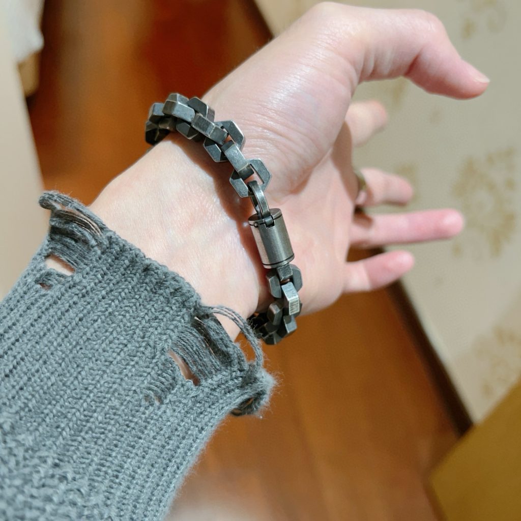 BALenciaga ブレスレット メンズ チェーンデザイン レザー風仕上げ 1色入 💎 - 画像 4