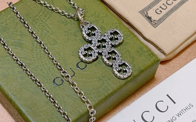 GUCCI クロス ネックレス 4色入 💎