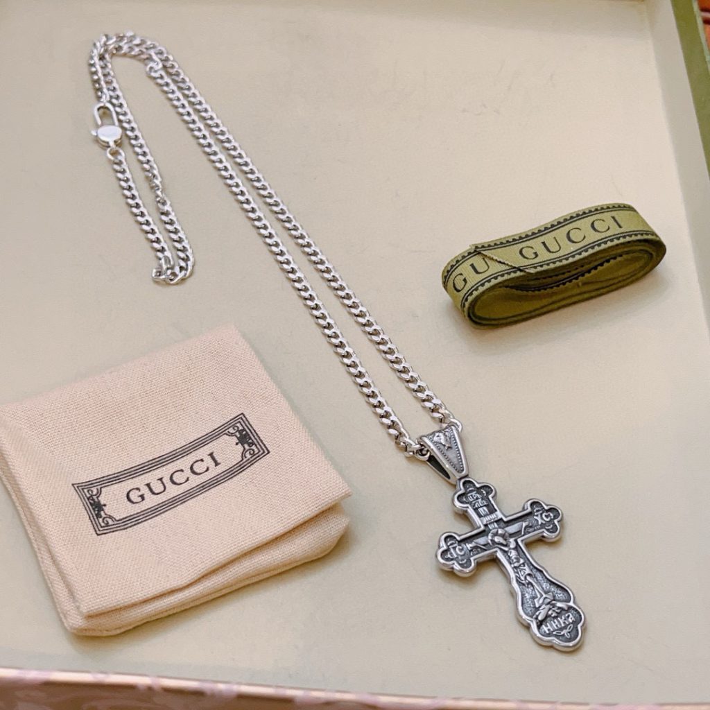 GUCCI ネックレス クロス 1色入 💎 - 画像 5