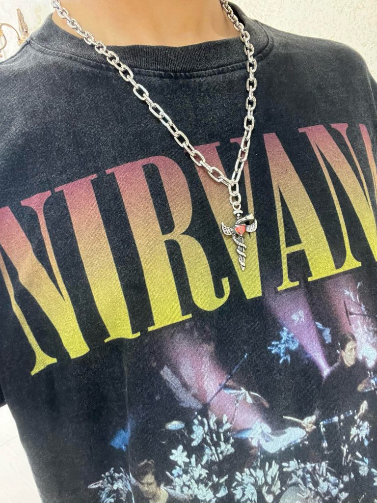 GUCCI ネックレス キャッチーなデザイン レッドストーン シルバー 1点物 💎 - 画像 6